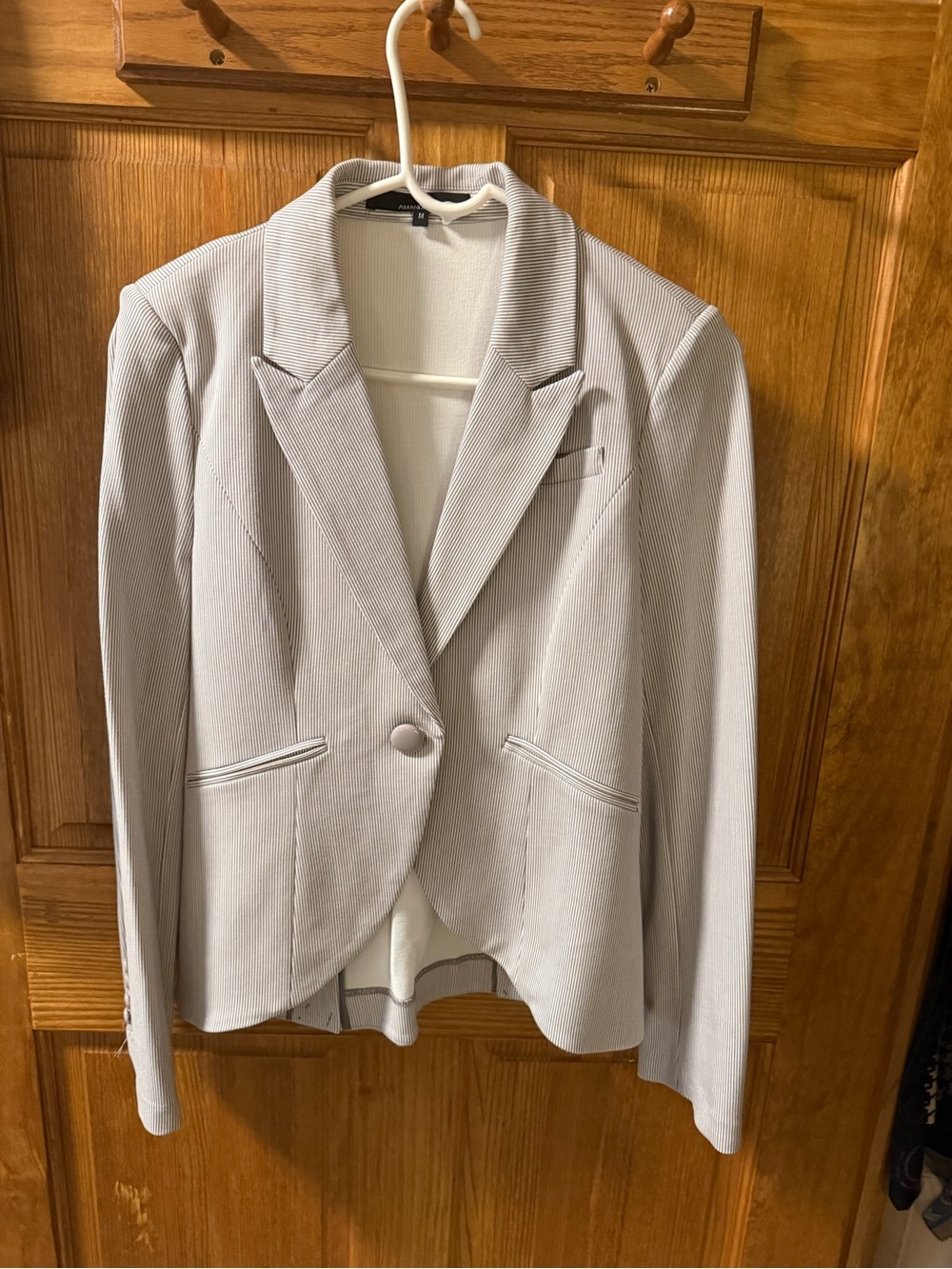 Classic Fitted Cream Blazer